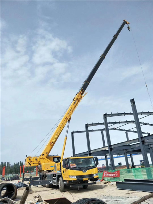 桂阳县超高层建筑钢结构吊装案例